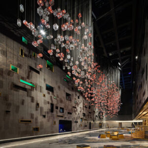 XH2025120501205 Large glass art lighting fixture, personalized multi-color lighting control fixture